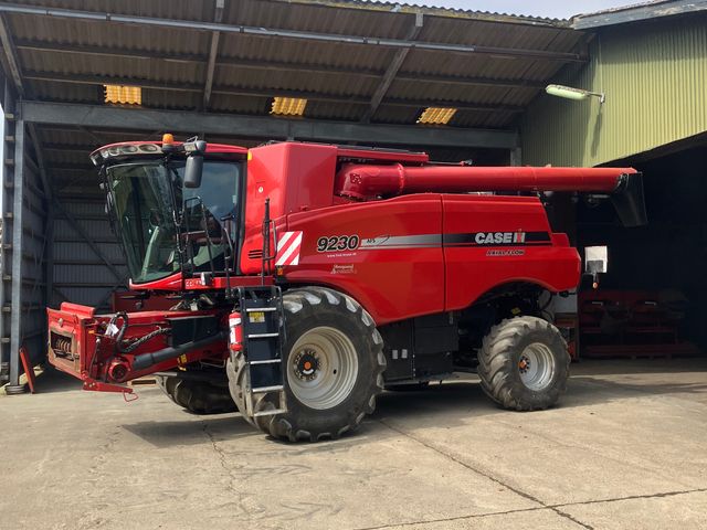 Case IH Axial Flow 9230