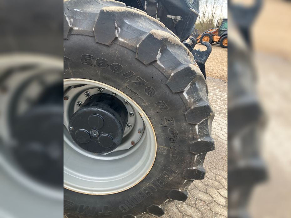 Case IH Optum 300 CVX - Traktorer - Traktorer 4 wd - 7