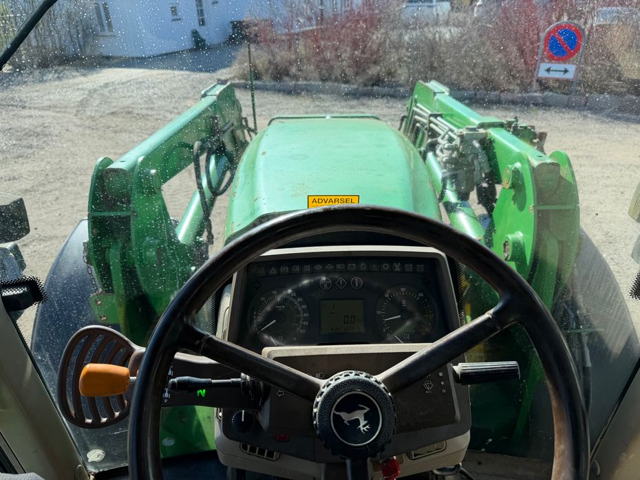 John Deere 6420 Med Frontlæsser - Traktorer - Traktorer 4 wd - 11