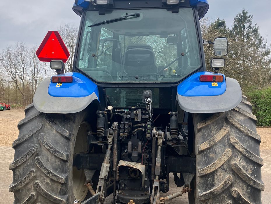 New Holland TM 155 - Traktorer - Traktorer 4 wd - 6