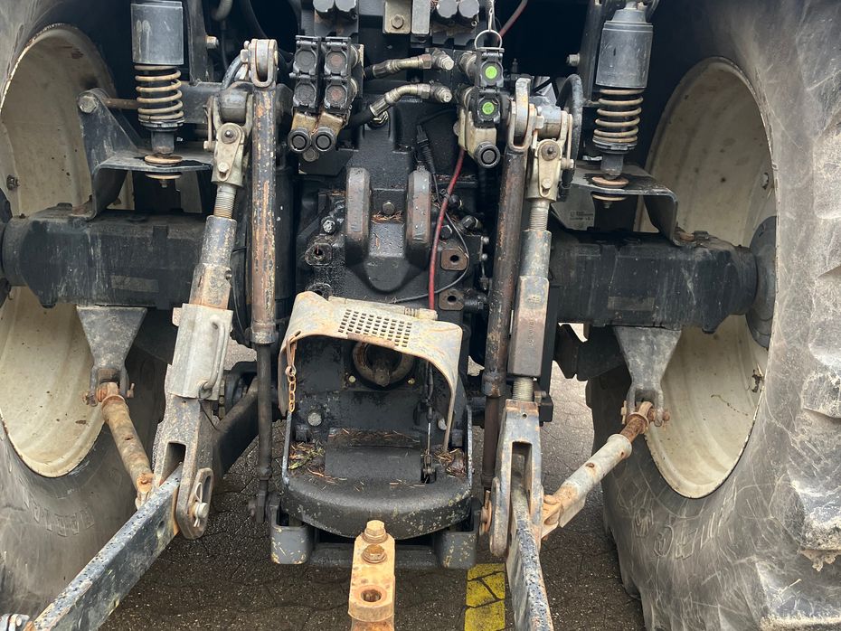 New Holland TM 155 - Traktorer - Traktorer 4 wd - 5