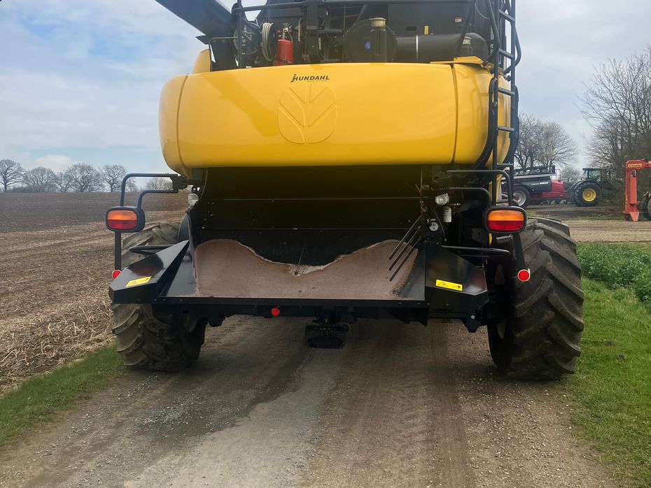 New Holland CR9080 Evolution - Høstmaskiner - Mejetærskere - 2