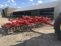 Kongskilde 7 meter germinator med CROSKILL tromle bagerst. Velegnet til roer, spinat og andre speciel afgrøder. - Harver - Såbedsharver - 8