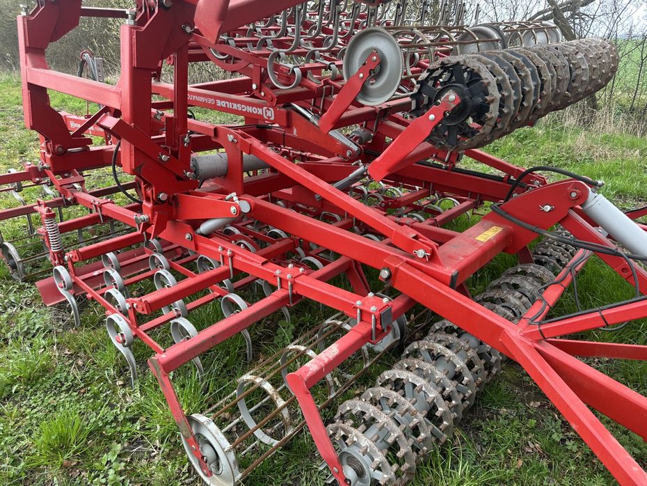 Kongskilde 7 meter germinator med CROSKILL tromle bagerst. Velegnet til roer, spinat og andre speciel afgrøder. - Harver - Såbedsharver - 4