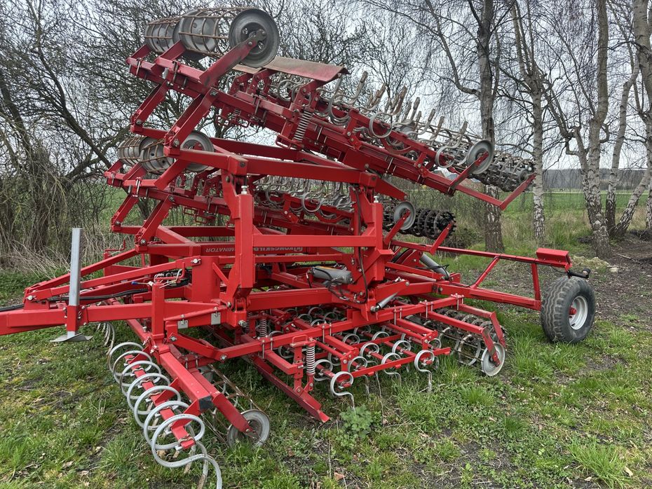 Kongskilde 7 meter germinator med CROSKILL tromle bagerst. Velegnet til roer, spinat og andre speciel afgrøder. - Harver - Såbedsharver - 2