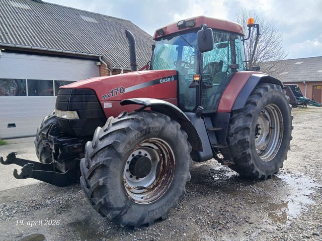 Case IH MX 170 med affjdret foraksel og original frontlift