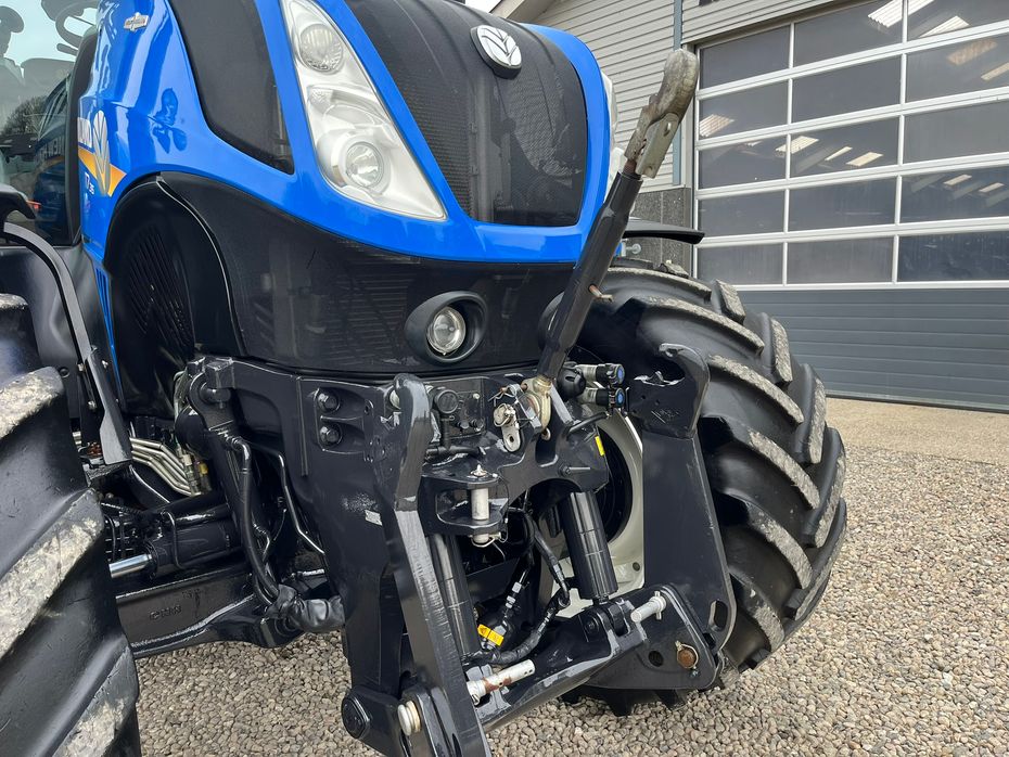 New Holland T7.315 Med frontlift - Traktorer - Traktorer 4 wd - 23