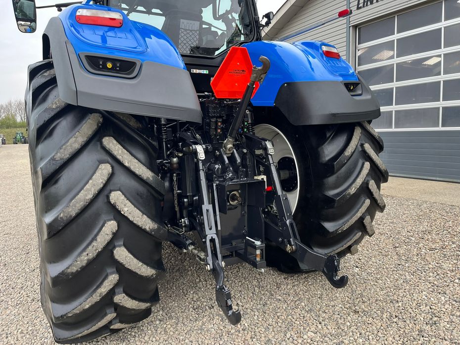 New Holland T7.315 Med frontlift - Traktorer - Traktorer 4 wd - 8