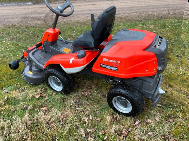 Husqvarna R214C