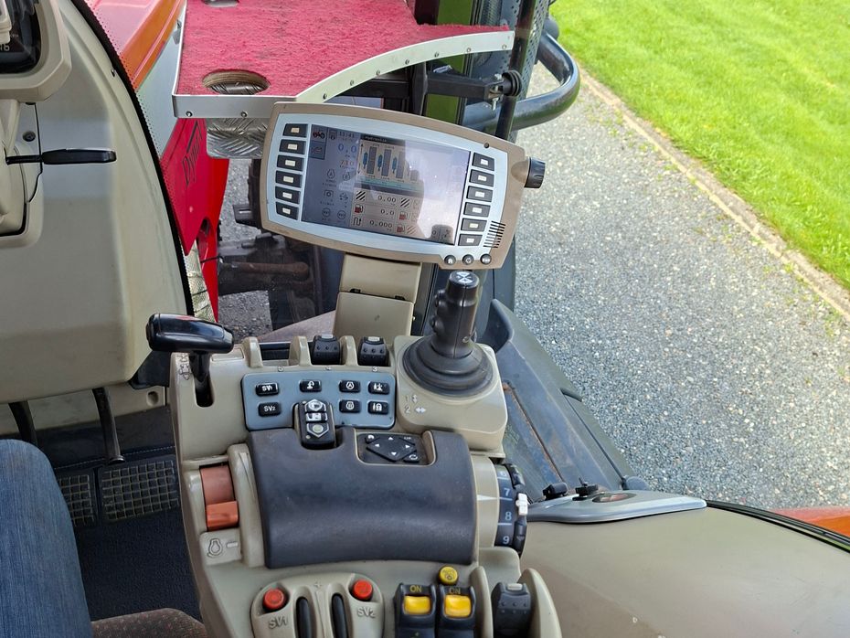 Massey Ferguson 8660 DYNA-VT - Traktorer - Traktorer 4 wd - 17