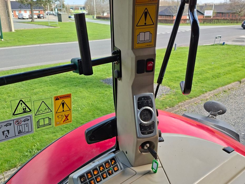 Massey Ferguson 8660 DYNA-VT - Traktorer - Traktorer 4 wd - 16