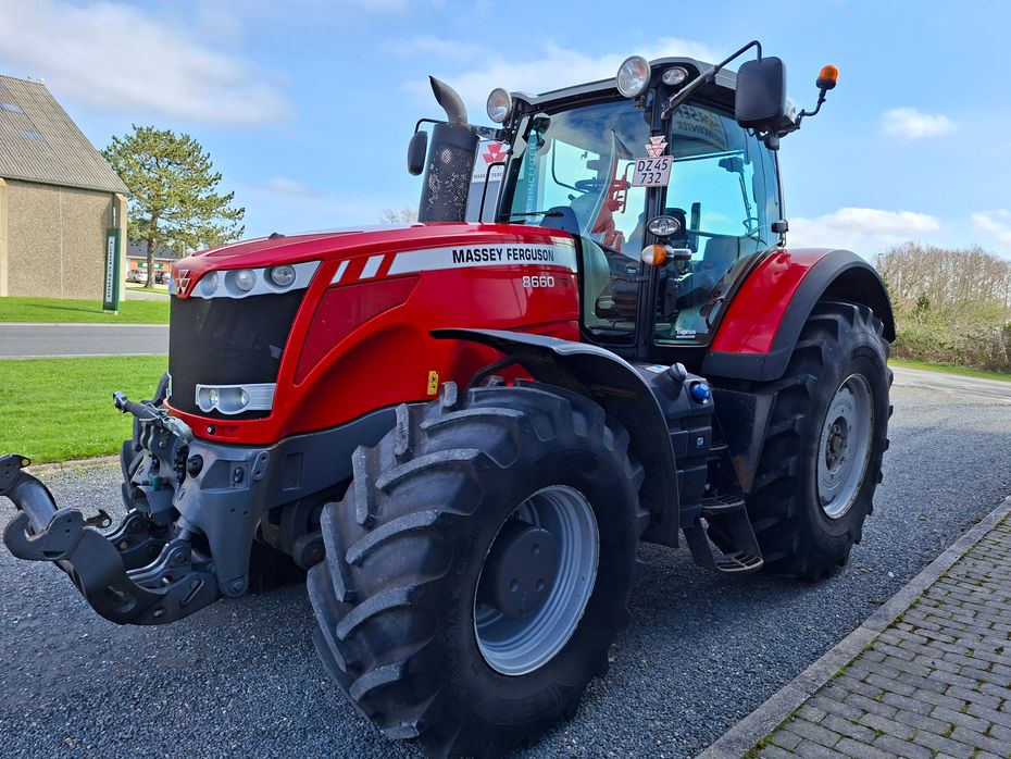 Massey Ferguson 8660 DYNA-VT - Traktorer - Traktorer 4 wd - 8