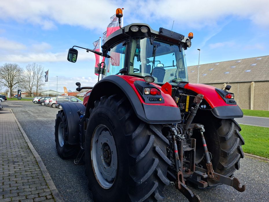 Massey Ferguson 8660 DYNA-VT - Traktorer - Traktorer 4 wd - 7