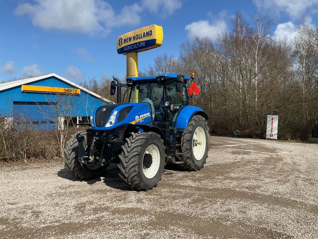 New Holland T7.215S 