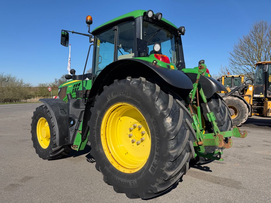 John Deere 6155M KUN 3600 TIMER OG FULD AFFJEDRING! - Traktorer - Traktorer 4 wd - 5