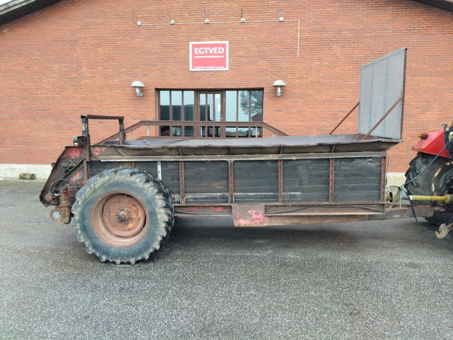 Uggerby Staldgødningsspreder