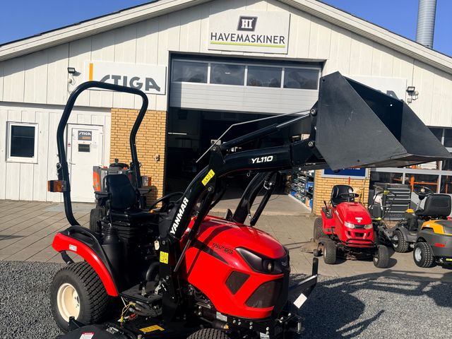 Yanmar SA 221 med klippebord og frontlæsser