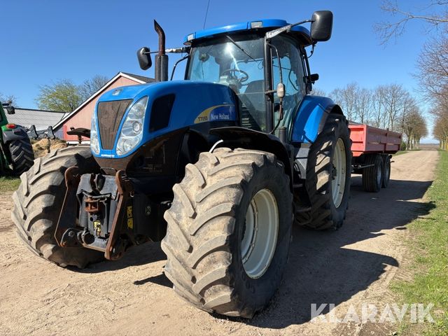New Holland T7050