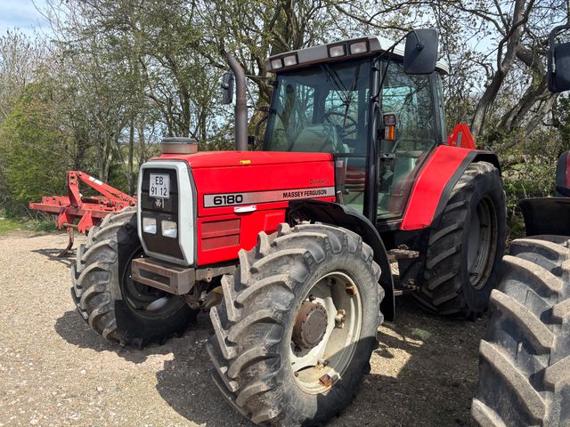 Massey Ferguson 6180