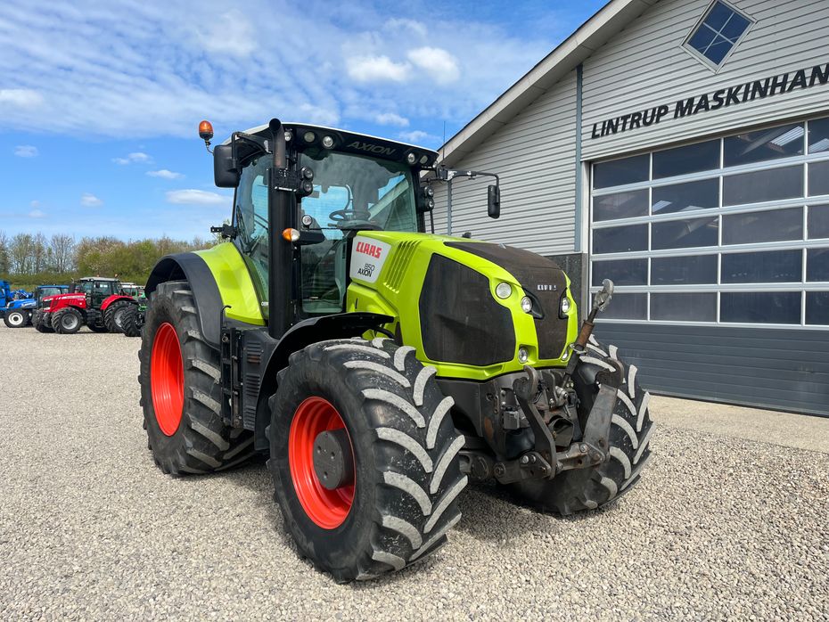 CLAAS AXION 850 Med frontlift og frontpto - Traktorer - Traktorer 4 wd - 19