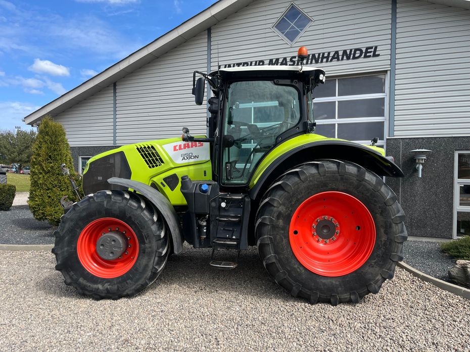 CLAAS AXION 850 Med frontlift og frontpto - Traktorer - Traktorer 4 wd - 13
