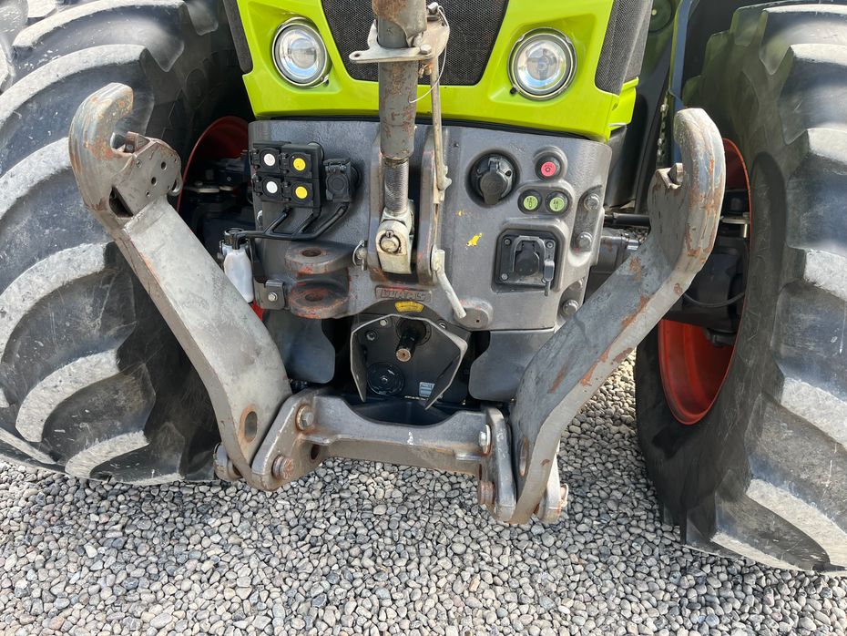 CLAAS AXION 850 Med frontlift og frontpto - Traktorer - Traktorer 4 wd - 4