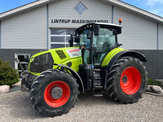 CLAAS AXION 850