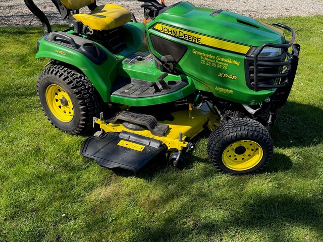 John Deere X949