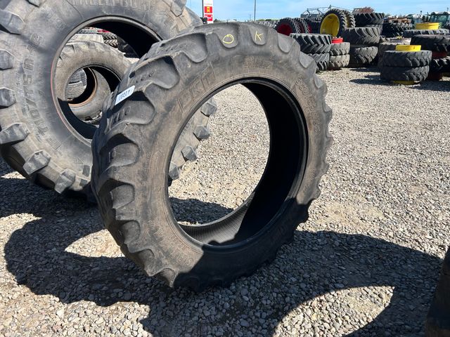 BKT 380/85R38