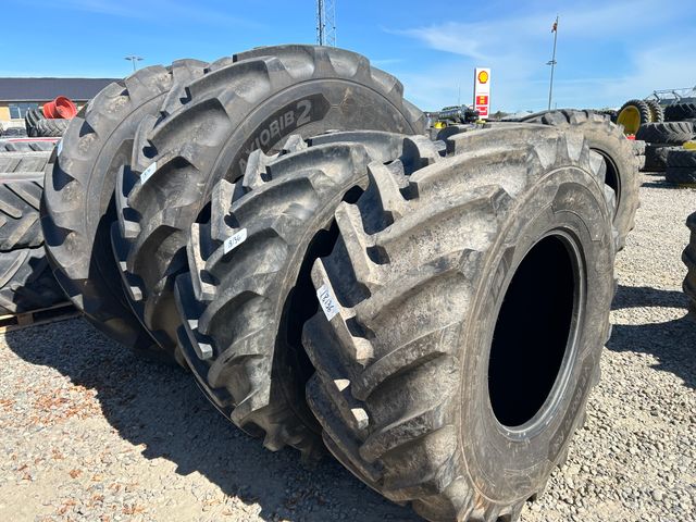 Michelin 710/70R42 + 600/70R30 