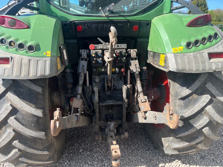 Fendt 313 VARIO Med frontlift og frontlæsser - Traktorer - Traktorer 4 wd - 5