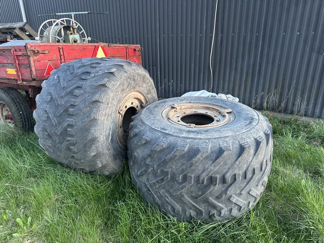 Goodyear 48x3100-20. Prisen er for 2 stk.