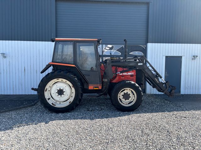 Valmet 505 GLTX med frontlæsser