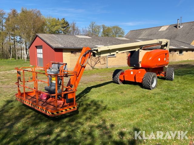 JLG 800AJ