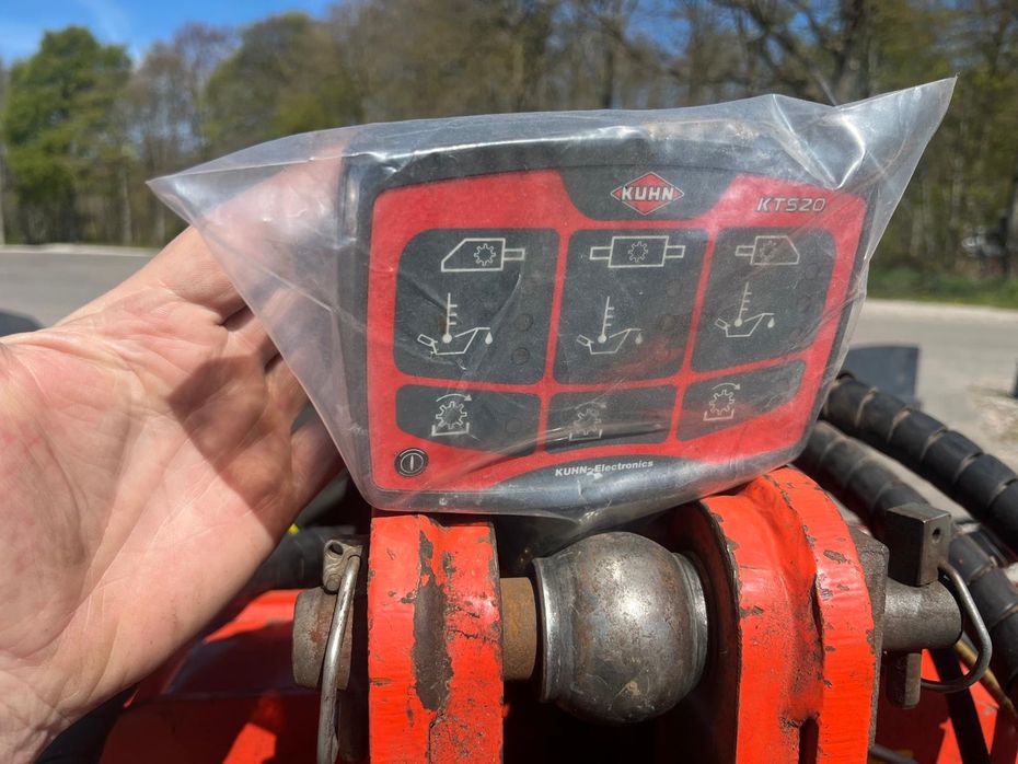 Kuhn fræser 6 mtr.  Med tandpakker EL402 - 6 mtr. - Jordbearbejdning - Fræsere - 10