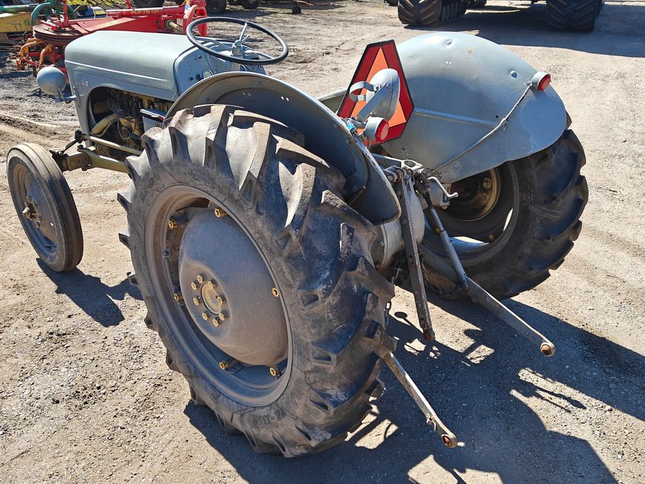 Ferguson 31 - Traktorer - Traktorer 2 wd - 4