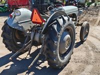 Ferguson 31 - Traktorer - Traktorer 2 wd - 3