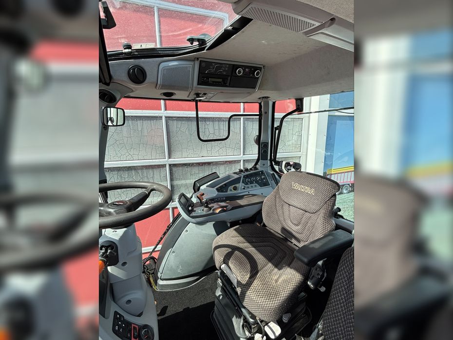 Valtra T214 Versu - Traktorer - Traktorer 4 wd - 5