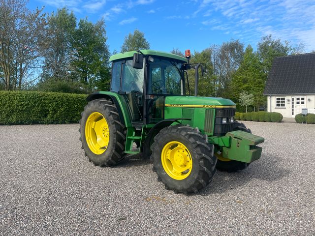 John Deere 6400 SE