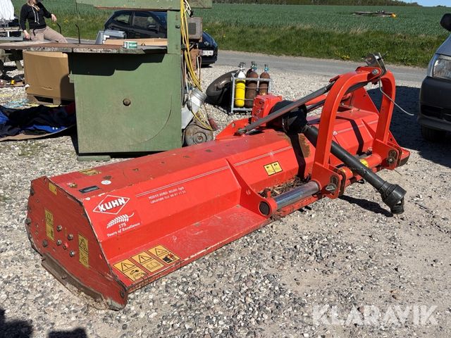 Kuhn VKM 305