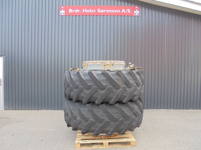 Pirelli TM700