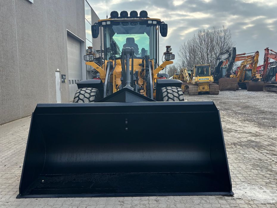 Volvo L 90 H - Læssemaskiner - Gummihjulslæssere - 4