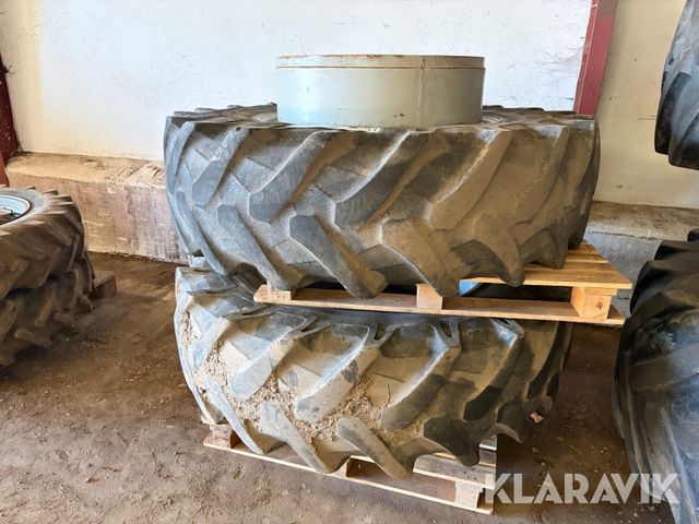 Massey Ferguson 8737