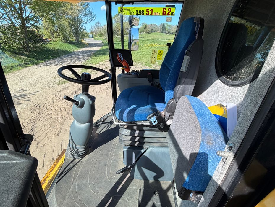 New Holland CX 6080 KUN 1300 TIMER! MED 24 FODS VARIFEED SKÆREBORD! - Høstmaskiner - Mejetærskere - 13
