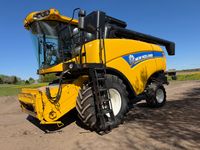 New Holland CX 6080 KUN 1300 TIMER! MED 24 FODS VARIFEED SKÆREBORD! - Høstmaskiner - Mejetærskere - 1