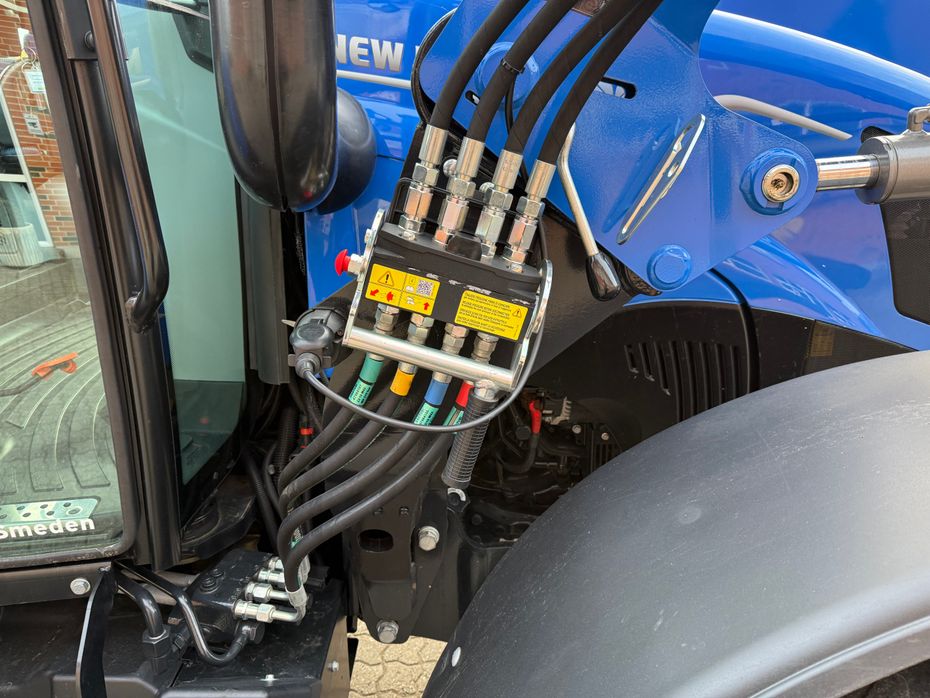 New Holland T5.90 + Stoll 685LA - Traktorer - Traktorer 4 wd - 11
