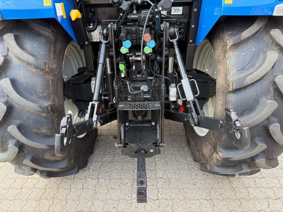 New Holland T5.90 + Stoll 685LA - Traktorer - Traktorer 4 wd - 12