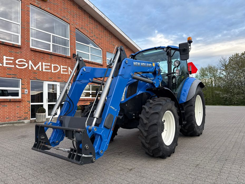 New Holland T5.90 + Stoll 685LA - Traktorer - Traktorer 4 wd - 2