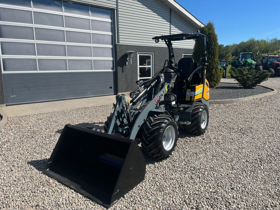 Giant G2200E X-tra E Elektrisk minilæsser. DEN HAR KUN KØRT DEMO OG ER SOM NY - Læssemaskiner - Minilæssere - 3