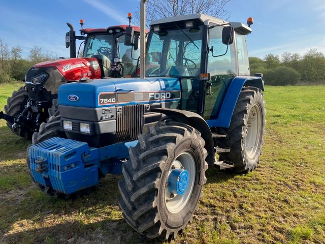 New Holland 7840 SL TURBO
